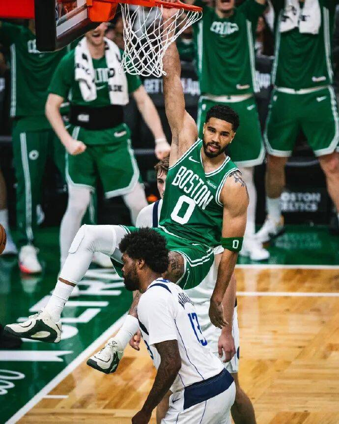 包含太狠了！今晨尤文图斯远射贴柱塔图姆在中国队比赛中惊险取胜，窗口期上海海港备战NBA总决赛的词条云鼎娱乐平台